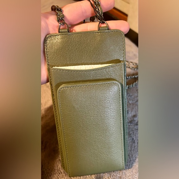 Overland “Izmir” Leather Phone Wallet w/ Chain Strap in Hunter Green - Picture 4 of 15